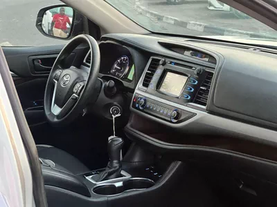 Toyota Highlander LE 2016 Toyota Highlander MidOption -3.5L - V6 - Rear  Camera - AWD 4x4 - Leather Seat -  7 seater-11