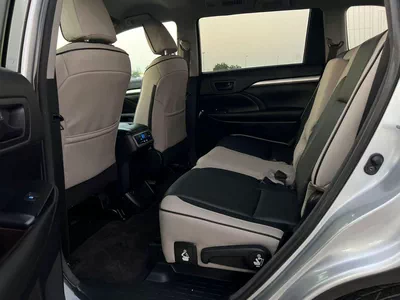 Toyota Highlander LE 2016 Toyota Highlander MidOption -3.5L - V6 - Rear  Camera - AWD 4x4 - Leather Seat -  7 seater-13