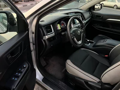Toyota Highlander LE 2016 Toyota Highlander MidOption -3.5L - V6 - Rear  Camera - AWD 4x4 - Leather Seat -  7 seater-16