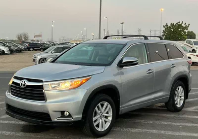 Toyota Highlander LE 2016 Toyota Highlander MidOption -3.5L - V6 - Rear  Camera - AWD 4x4 - Leather Seat -  7 seater-1