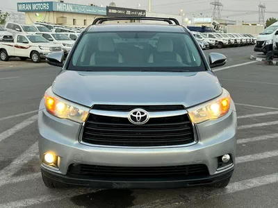 Toyota Highlander LE 2016 Toyota Highlander MidOption -3.5L - V6 - Rear  Camera - AWD 4x4 - Leather Seat -  7 seater-2