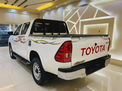 Toyota Hilux Double Cab DLX 2.4 L GCC Diesel 6-6