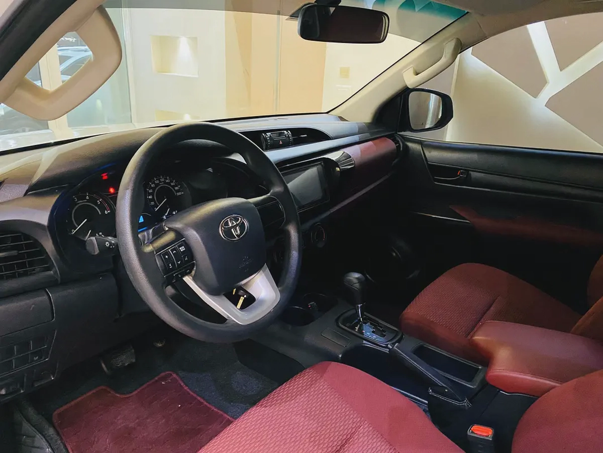 Toyota Hilux Double Cab DLX 2.4 L GCC Diesel 6-13-13
