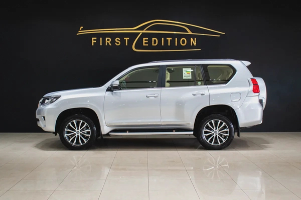 Toyota Prado Limited 2023 GCC Specs ll 0km ll V6
