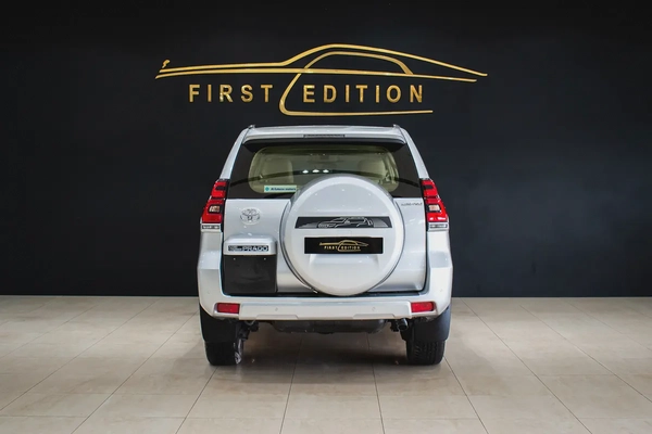 Toyota Prado Limited 2023 GCC Specs ll 0km ll V6