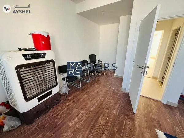 Brand New Unit| Modren Layout | Ready T0 Move