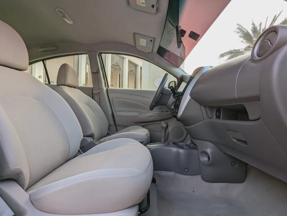 Nissan Sunny 2018 GCC Immaculate Condition Low KM Family Sedan 4 Cylinder Fully Automatic