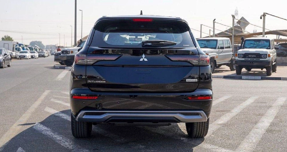 New 2026 Mitsubishi Outlander – Black-6-6