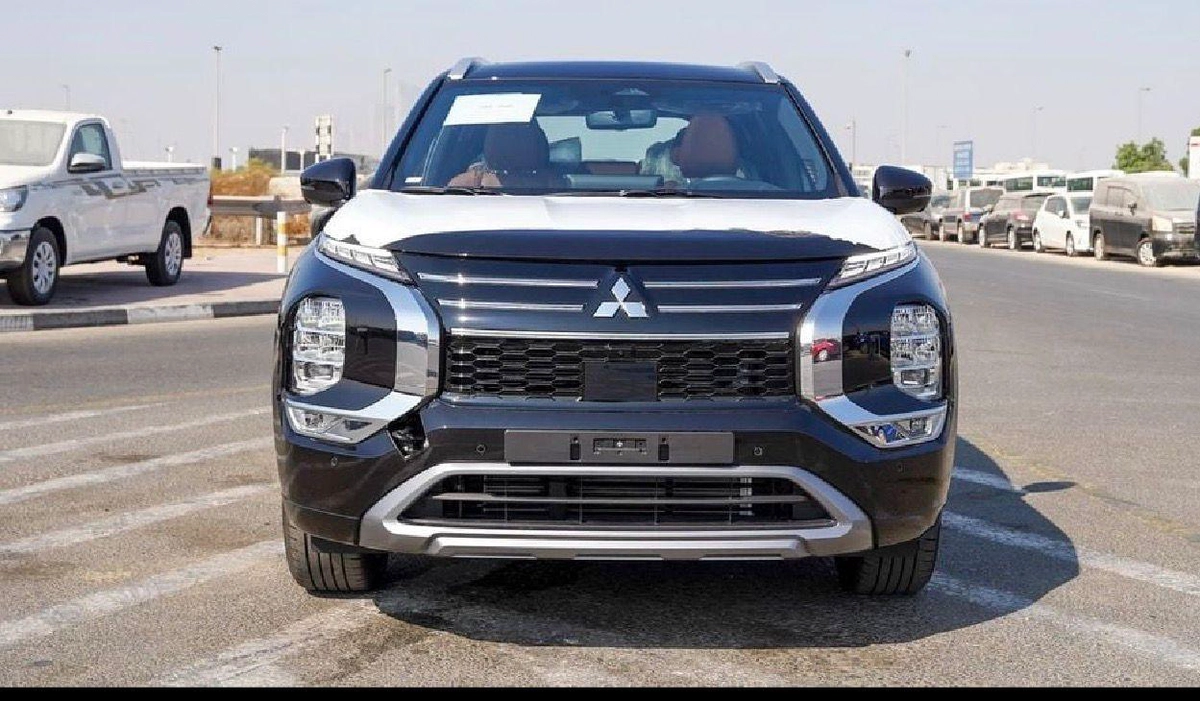 New 2026 Mitsubishi Outlander – Black-10-10