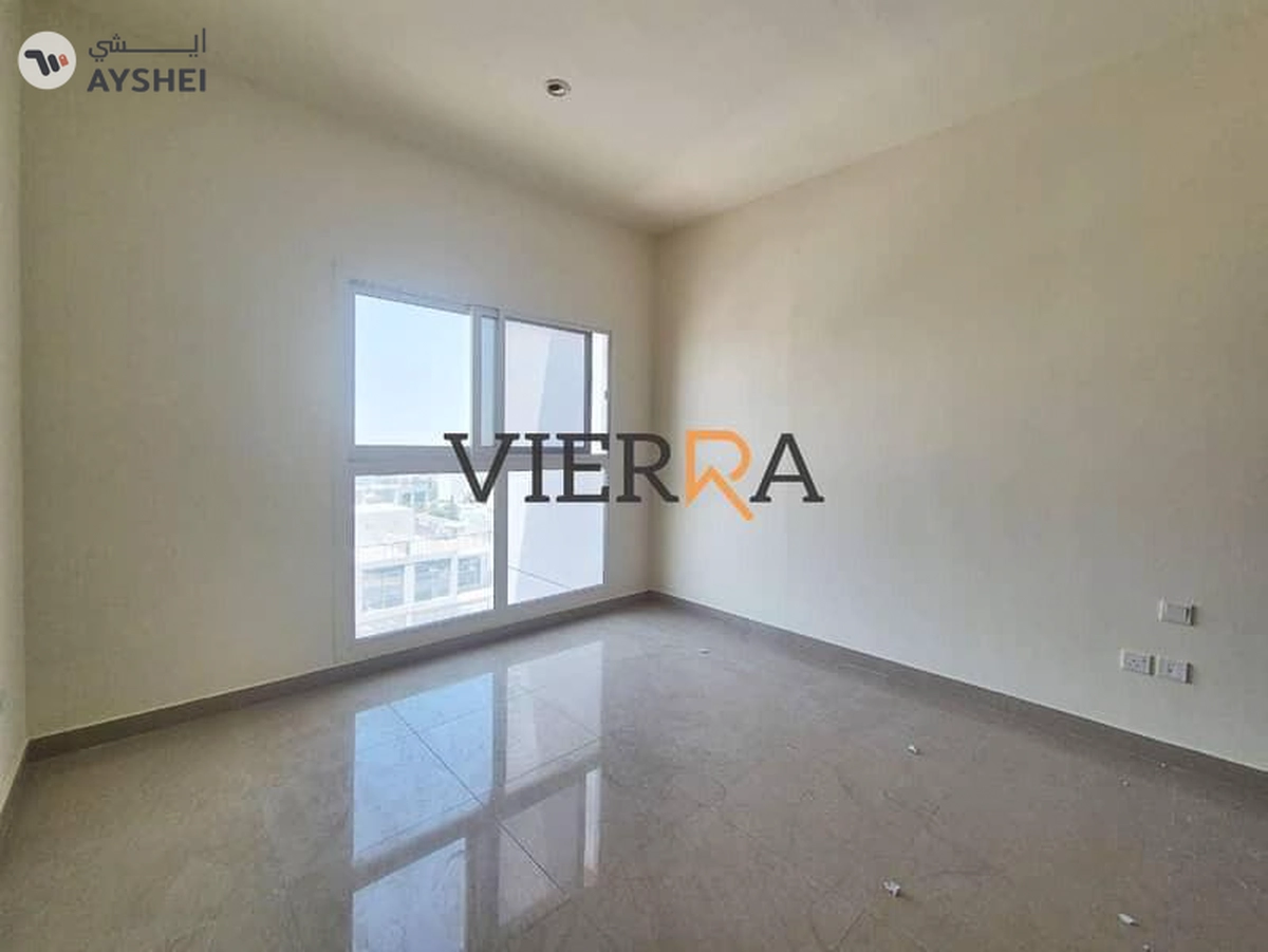 Closed Kitchen l Prime Location l Spacious-3-3