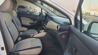 NISSAN SUNNY 1.5L - GCC SPECS - UNDER WARRANTY - FULL SERVICE HISTORY - ACCIDENT FREE --9