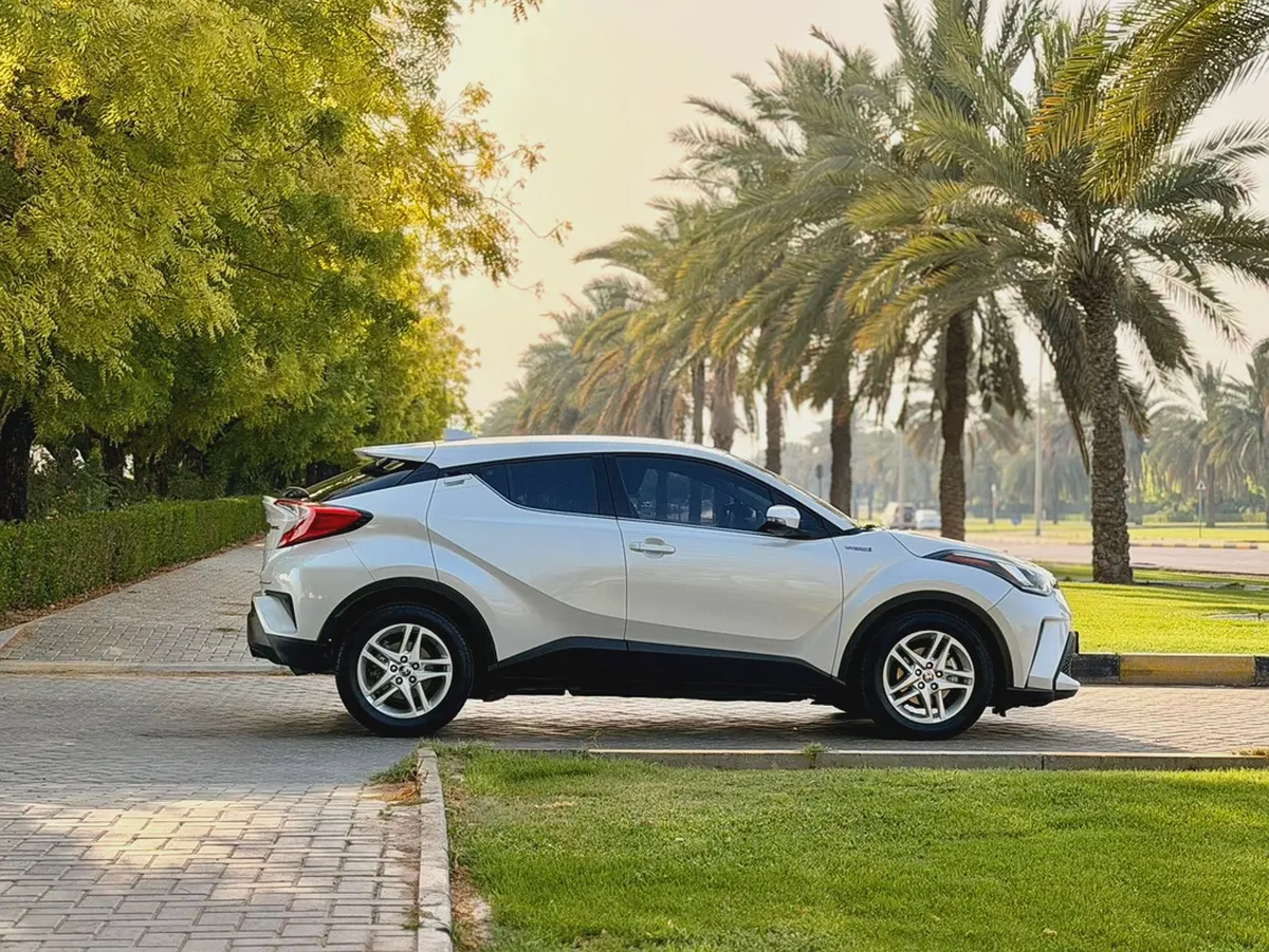 Toyota C-HR 2022 GCC Specs - Low Mileage  Pristine Condition-9-9