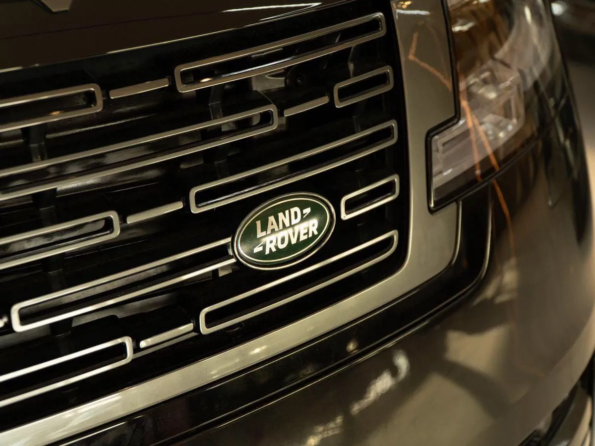 Land Rover Range Rover Autobiography P530 4.4L 2023 Range Rover Vogue Autobiography | Black Exterior | Maroon Interior | Lu-3-0