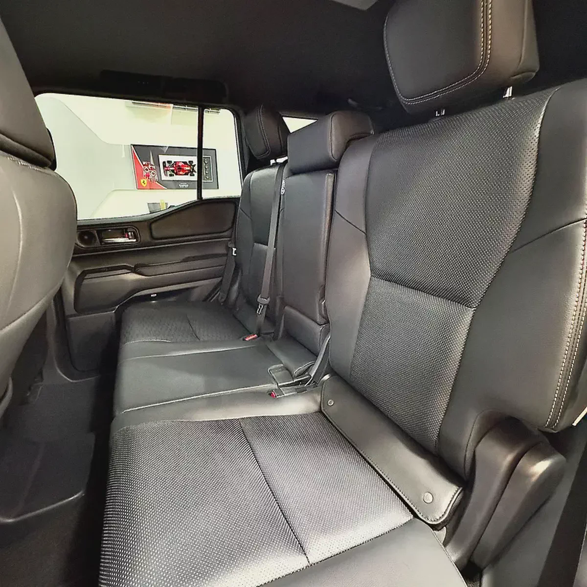 2025 Toyota Land Cruiser Prado hybrid-9-9