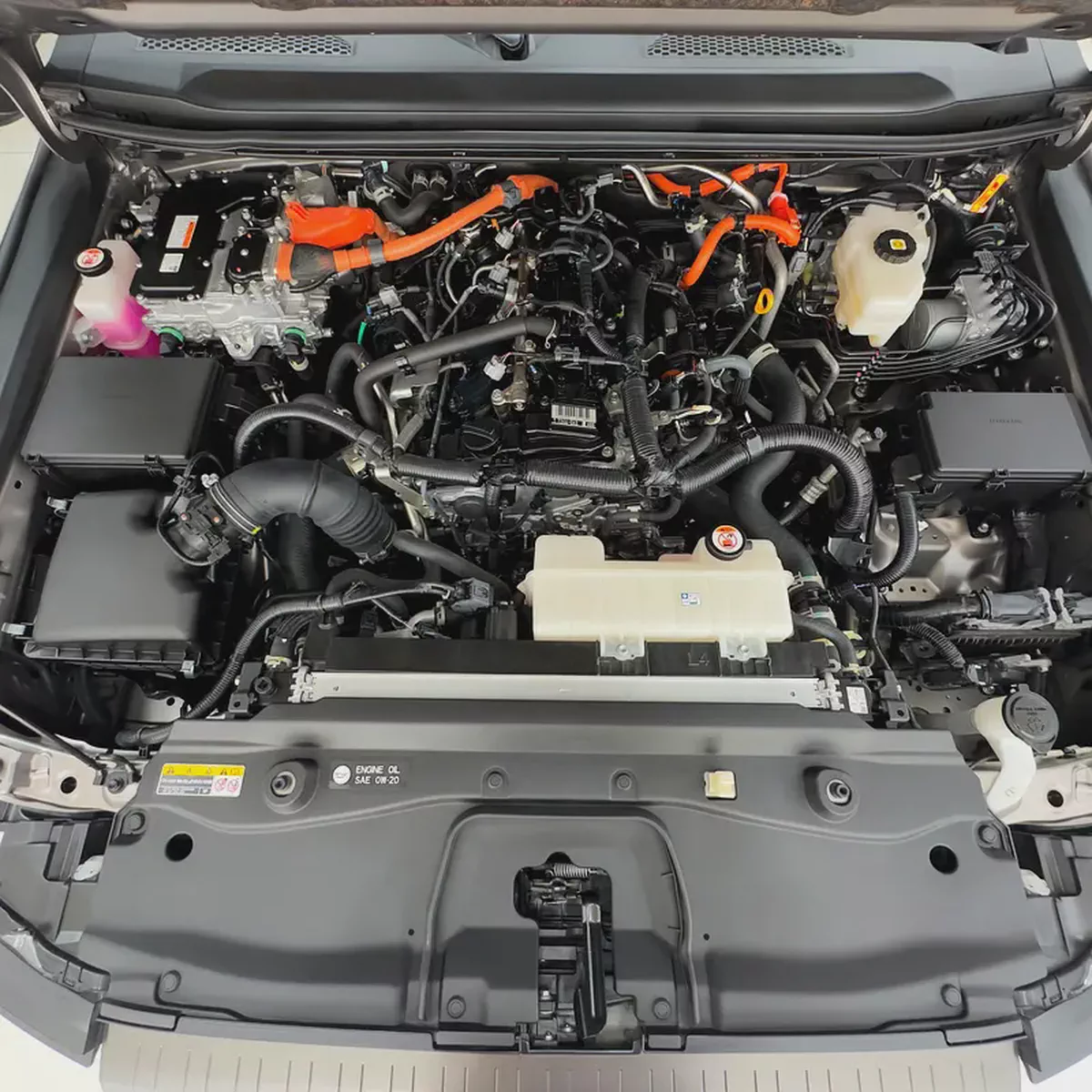 2025 Toyota Land Cruiser Prado hybrid-13-13