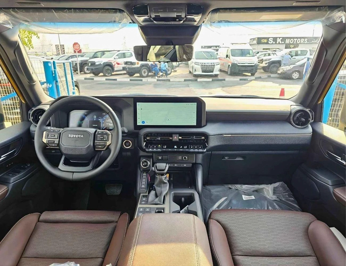 Toyota Prado TURBO ADVENTURE DUAL TONE GCC SPEC / 2.4L PETROL A/T V4 / HIGH OPTION WITH RADAR-3-3