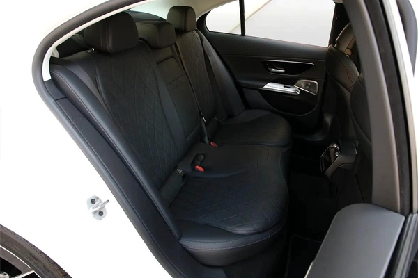 MERCEDES BENZ E 350 4MATIC - 2024 - FULLY LOADED - AMAZING CONDITION