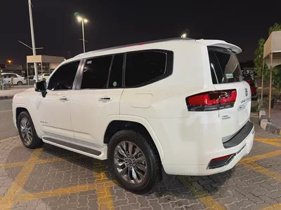 2023 Toyota Land Cruiser VXR Twin Turbo, original factory paint-5