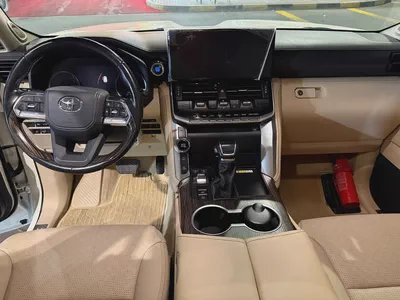 2023 Toyota Land Cruiser VXR Twin Turbo, original factory paint-8