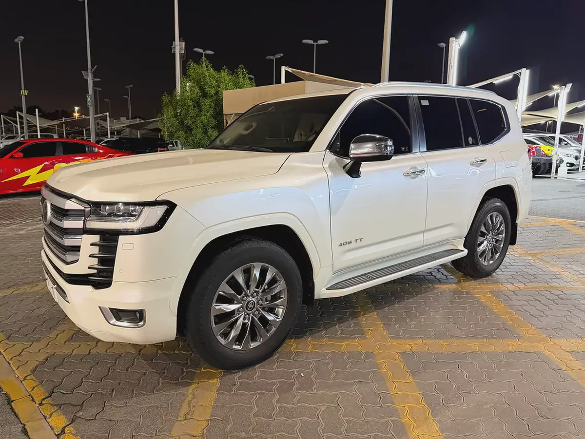 2023 Toyota Land Cruiser VXR Twin Turbo, original factory paint-3-3
