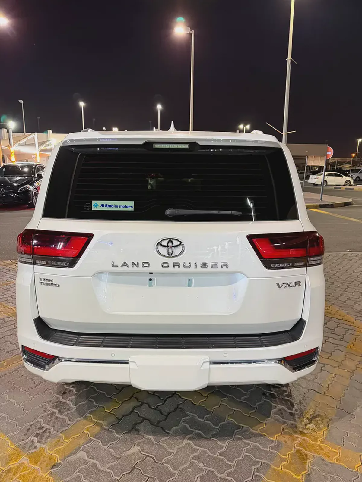 2023 Toyota Land Cruiser VXR Twin Turbo, original factory paint-6-6