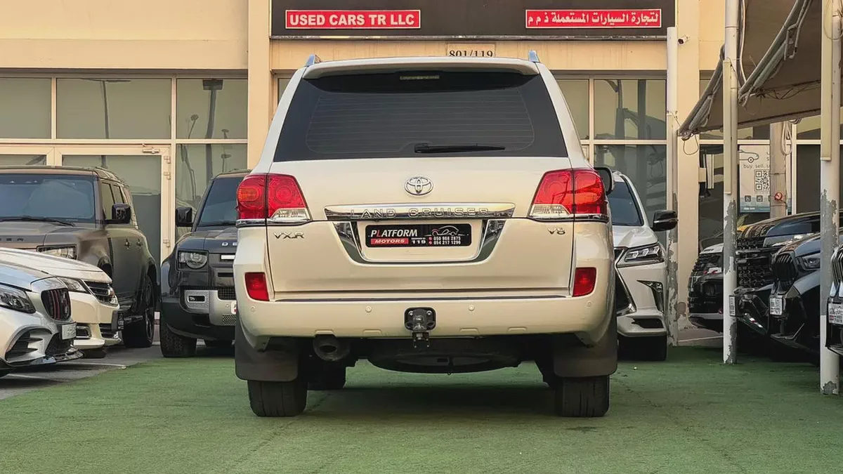 Toyota Landcruiser VXR 2014 | Gcc specs | Original paint-2-2