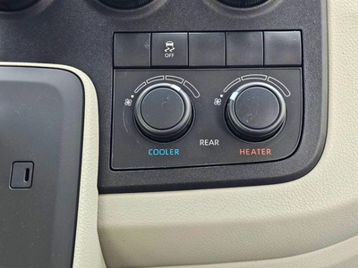 Toyota Hiace GL DX PASSENGER / 3.5L V6 A/T PETROL / DUAL HEATER / DVD CAMERA (CODE# HR3ADA)-13
