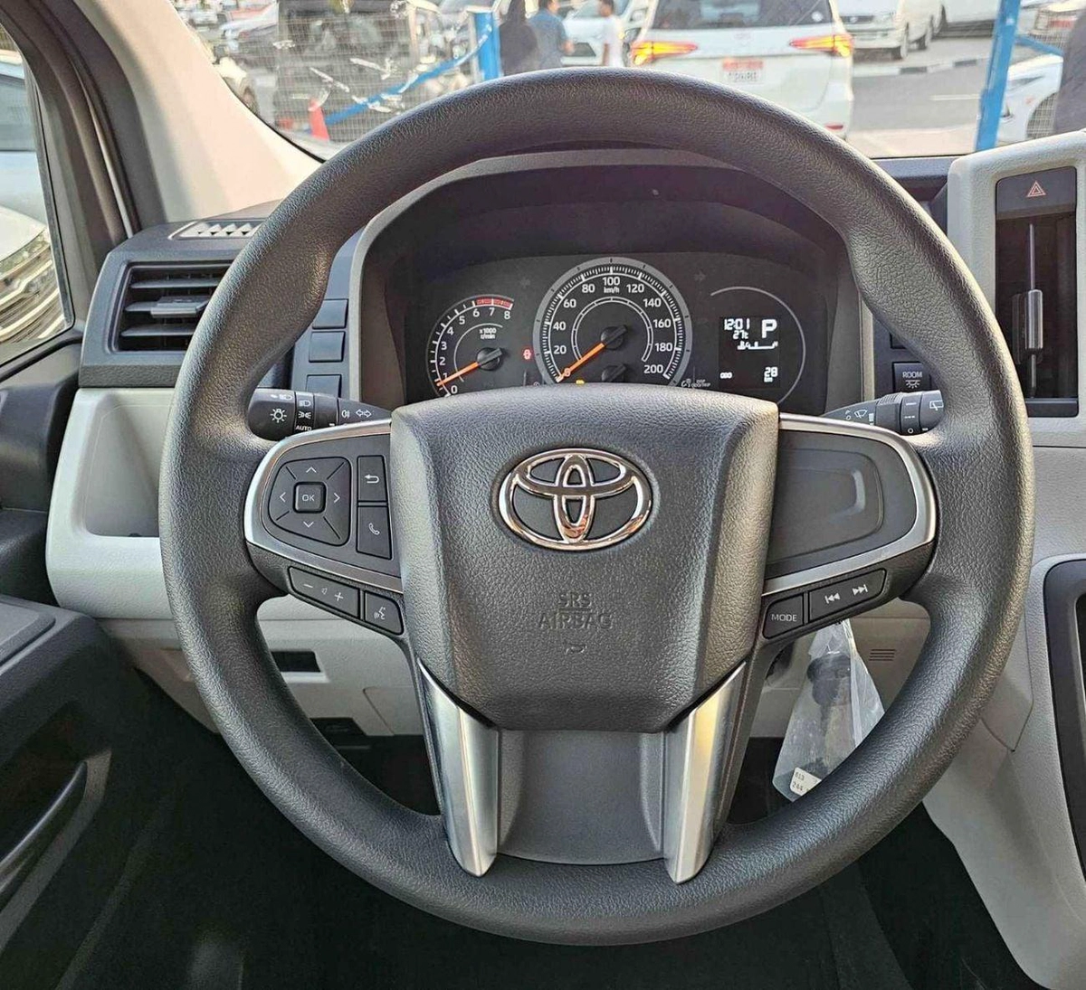 Toyota Hiace GL DX PASSENGER / 3.5L V6 A/T PETROL / DUAL HEATER / DVD CAMERA (CODE# HR3ADA)-11-0