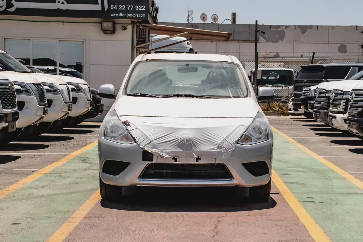 Nissan Sunny 2024 GCC Specs Brand New Condition-4-4