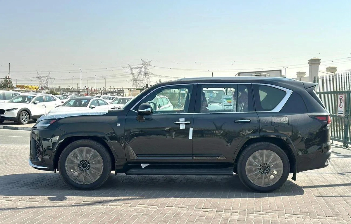 Lexus LX600 F Sport Launch Edition 3.5L