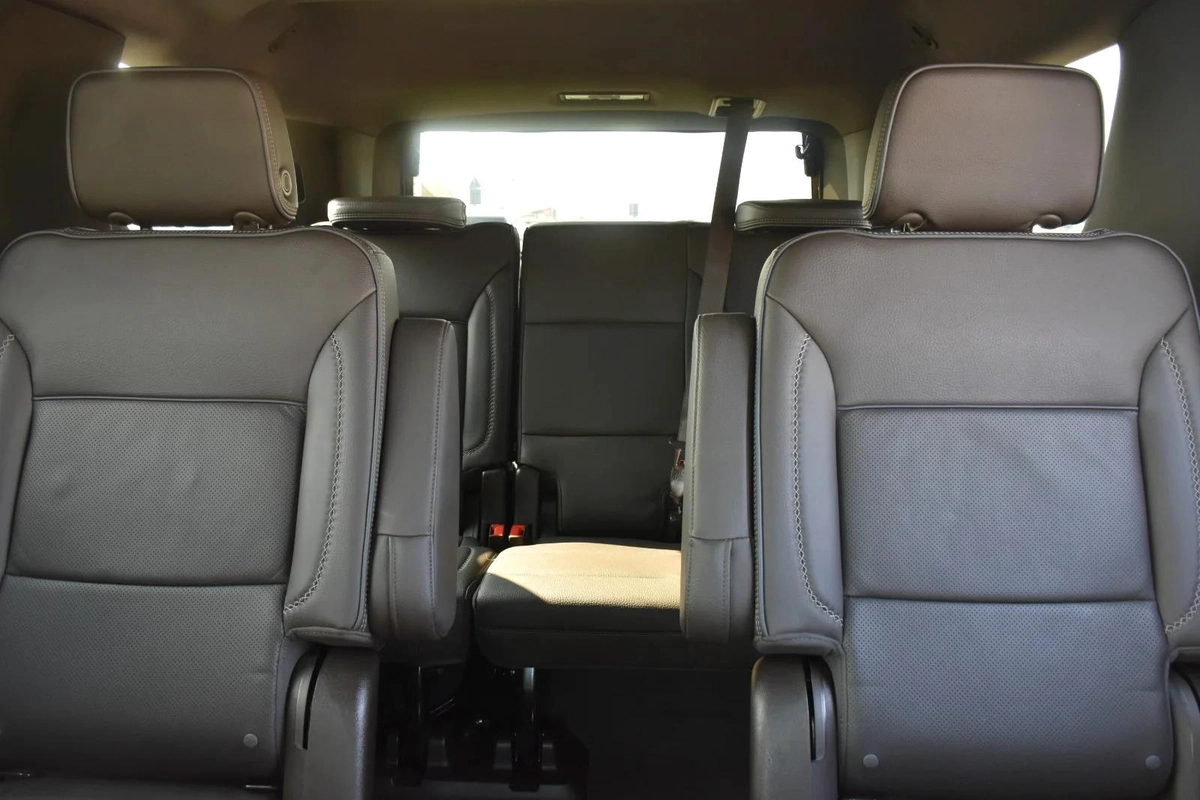 GMC YUKON DENALI 4WD 2023 | WHITE-1-1