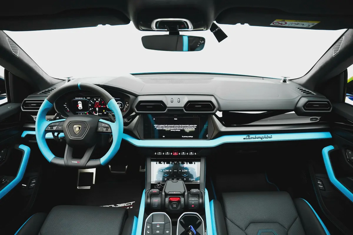 2025 LAMBORGHINI URUS SE-5-5