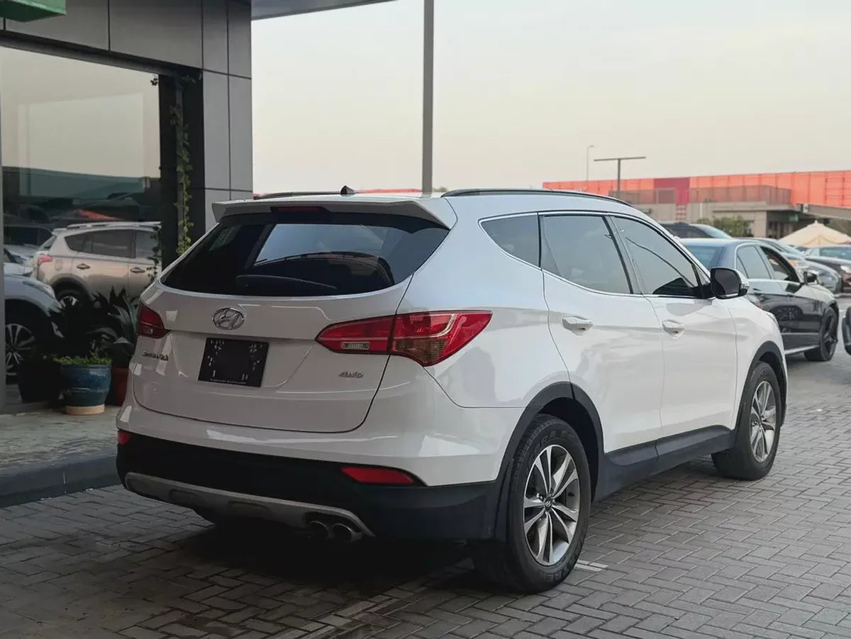 Hyundai Santa Fe Limited 2015 | GCC Specs | Top Option-5-5