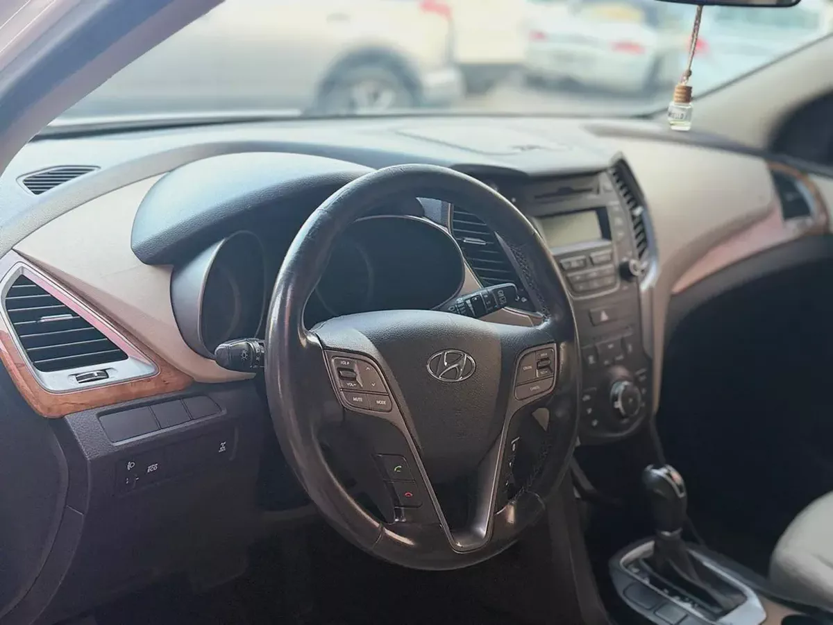 Hyundai Santa Fe Limited 2015 | GCC Specs | Top Option-8-8