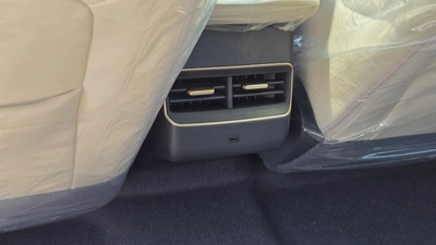Nissan N6 180 Max (Silver White)-16