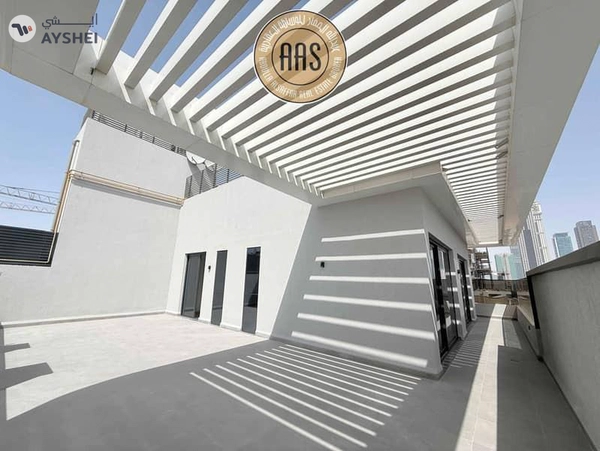 BURJ KHALIFA VIEW | BRAND NEW | BIG TERRACE | PARKING