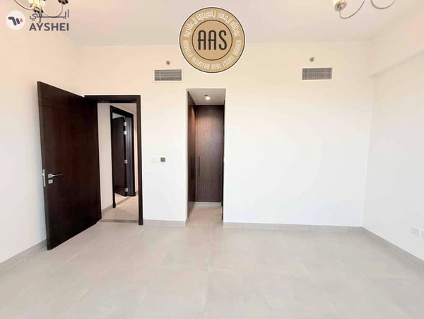 BURJ KHALIFA VIEW | BRAND NEW | BIG TERRACE | PARKING