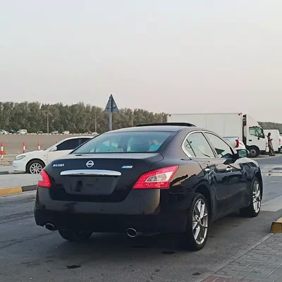 Nissan Maxima 2011 Platinum GCC Specs - Excellent Condition-4