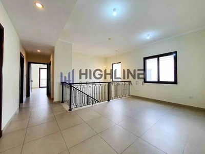 Elegant 5-Bedroom Spanish Villa with Timeless Charm-9