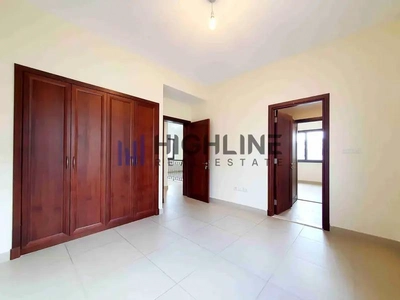 Elegant 5-Bedroom Spanish Villa with Timeless Charm-6