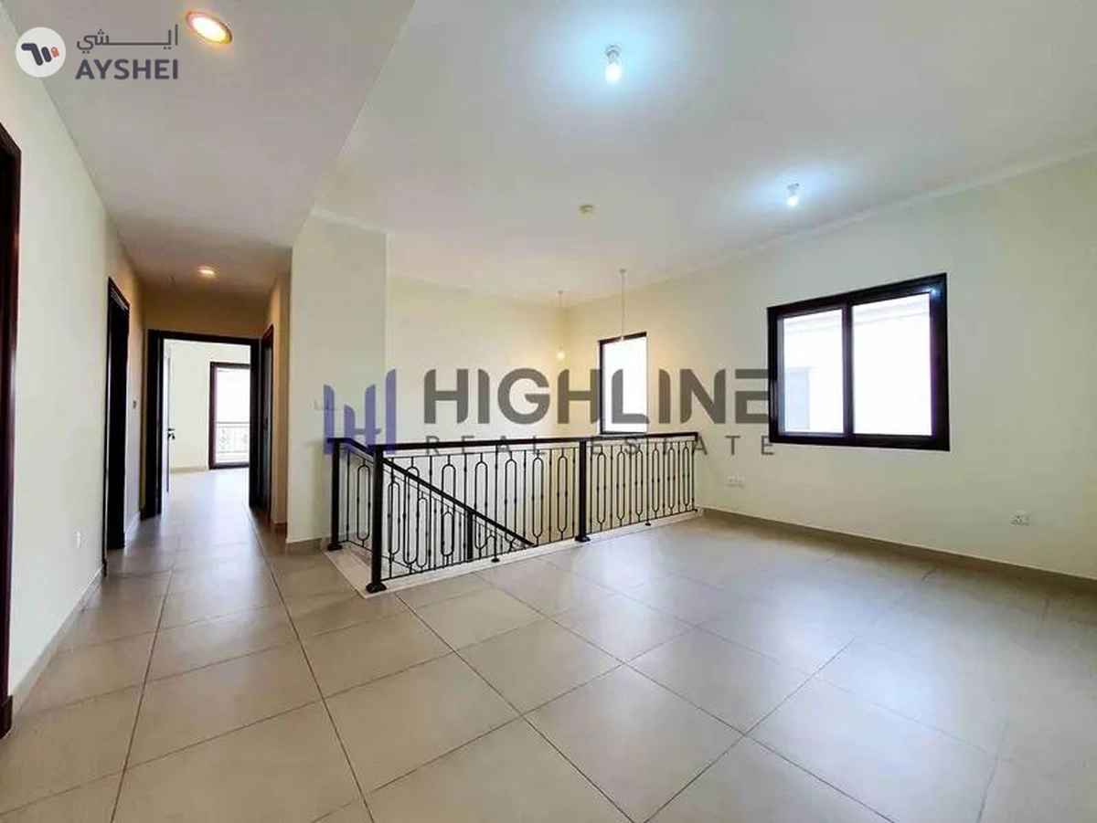 Elegant 5-Bedroom Spanish Villa with Timeless Charm-9-9