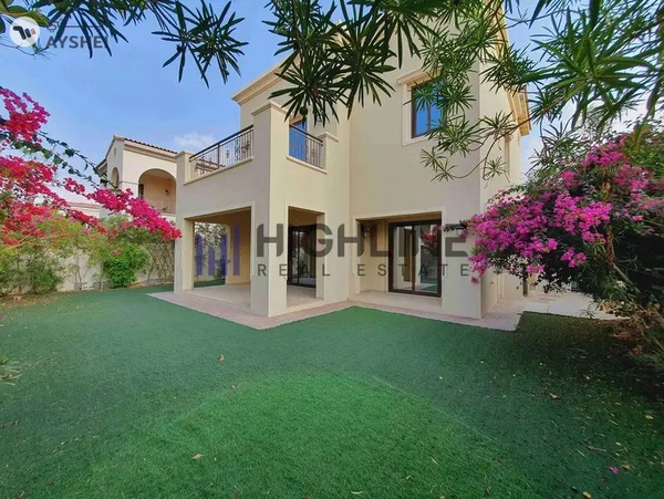 Elegant 5-Bedroom Spanish Villa with Timeless Charm