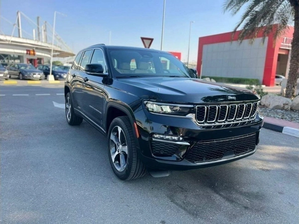 Jeep Cherokee 2024 (EXPORT)