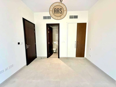 BRAND NEW 2BHK | FREE PARKING | GYM & POOL | NEAR DIFC-6
