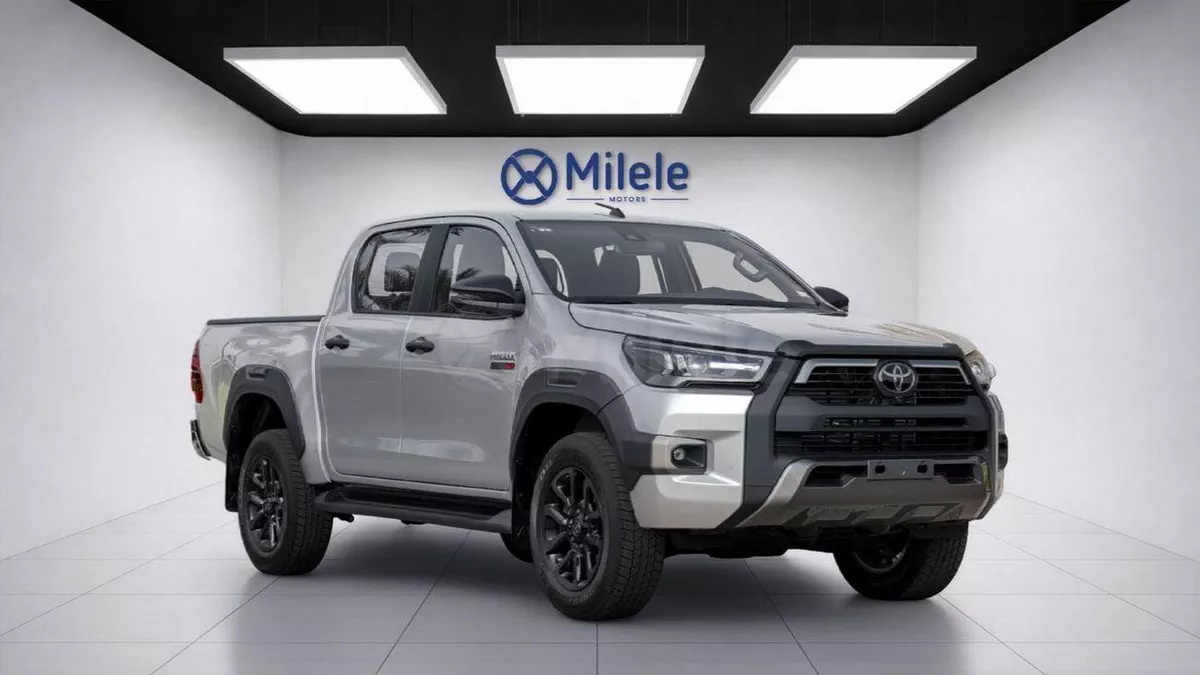 Toyota Hilux  TOYOTA HILUX DC MHEV | 2-YEAR WARRANTY + SERVICE AVAILABLE | IN-HOUSE FINANCING | 0% DOWNPAYMENT (BA