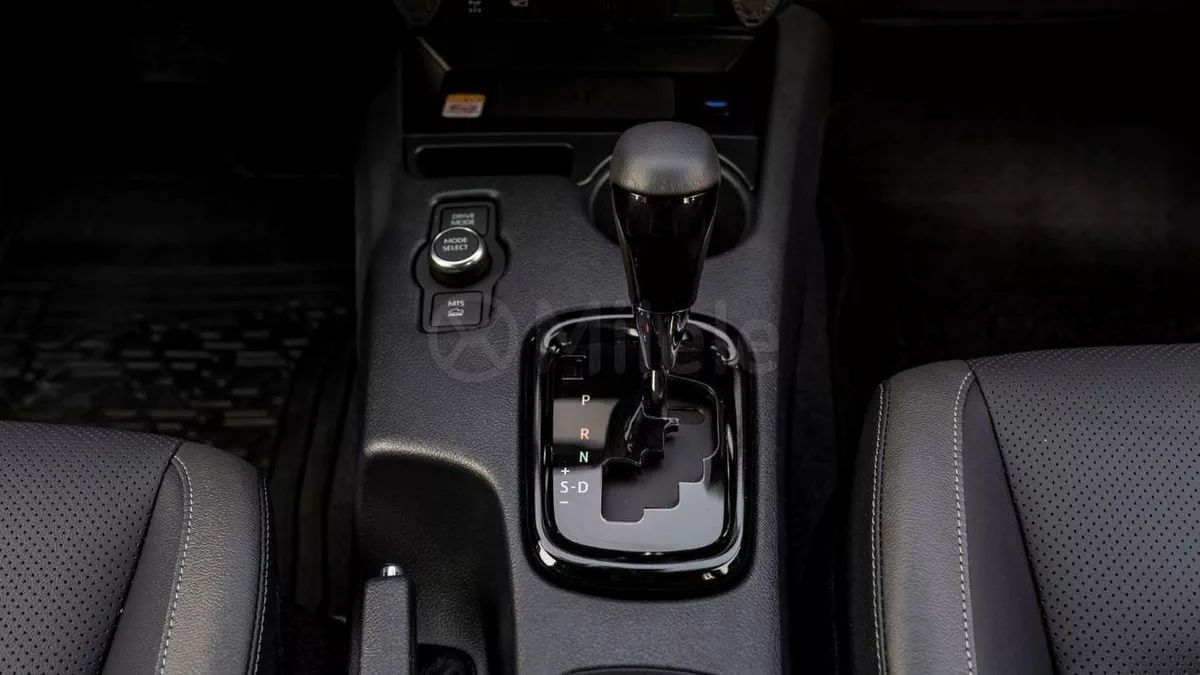 Toyota Hilux  TOYOTA HILUX DC MHEV | 2-YEAR WARRANTY + SERVICE AVAILABLE | IN-HOUSE FINANCING | 0% DOWNPAYMENT (BA-24-0
