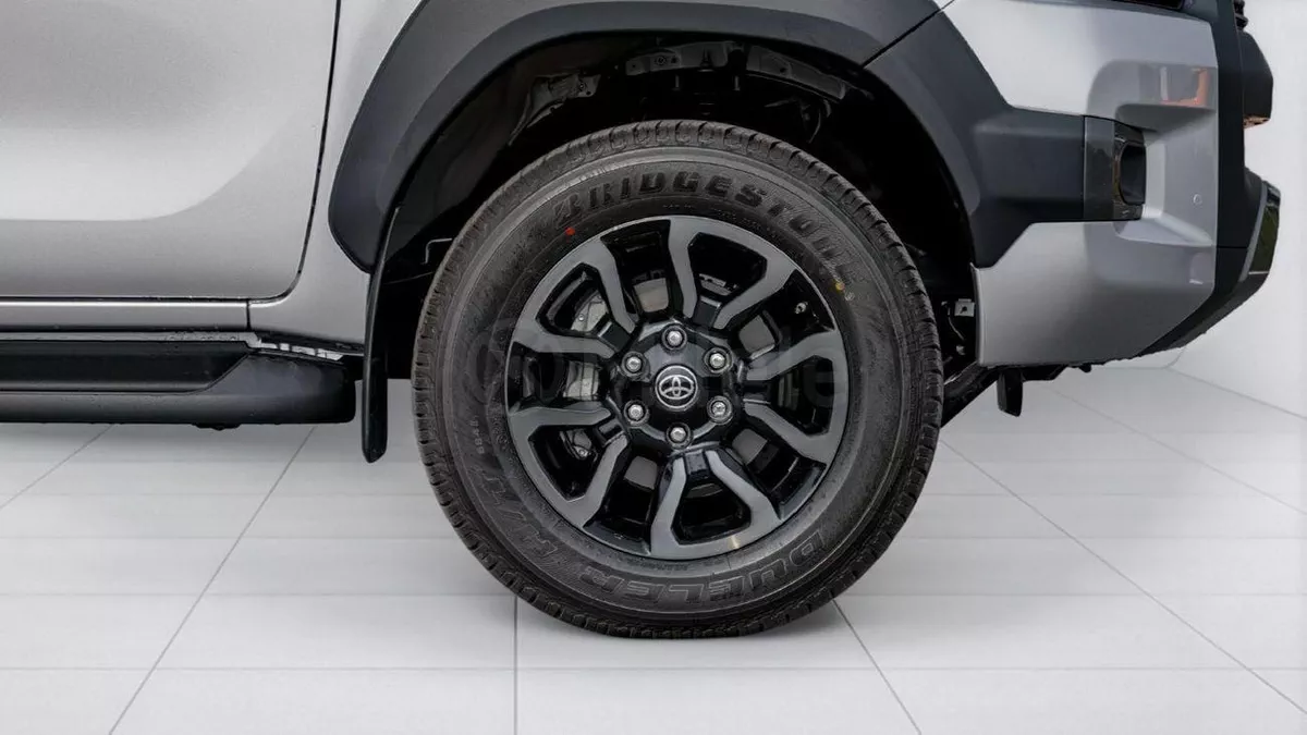 Toyota Hilux  TOYOTA HILUX DC MHEV | 2-YEAR WARRANTY + SERVICE AVAILABLE | IN-HOUSE FINANCING | 0% DOWNPAYMENT (BA-4-0