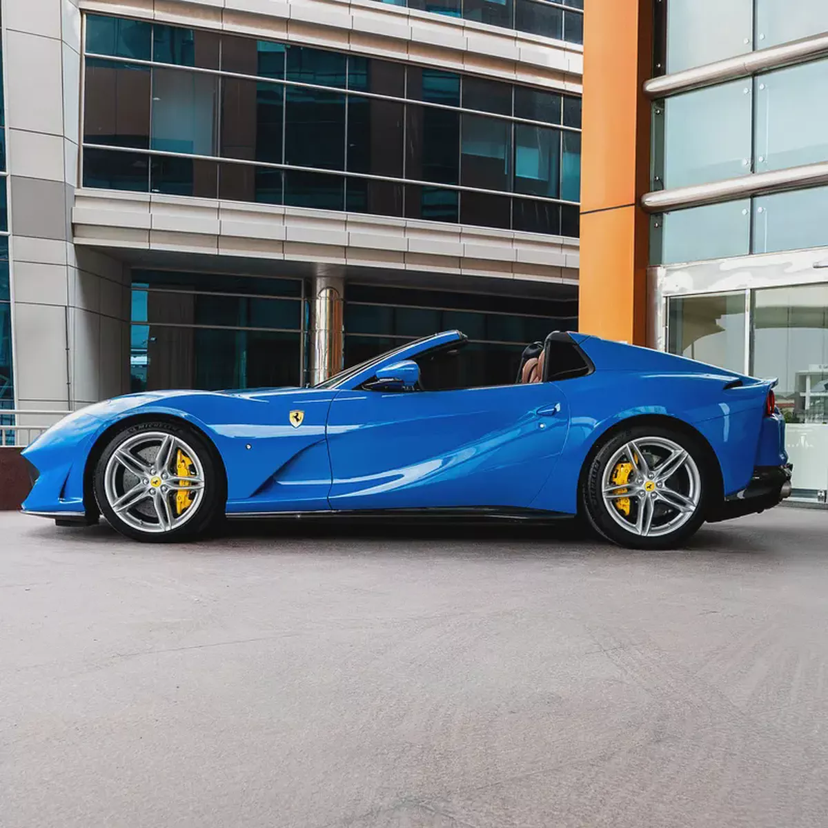 2022 FERRARI 812 GTS DONE ONLY 2300KM-17-17