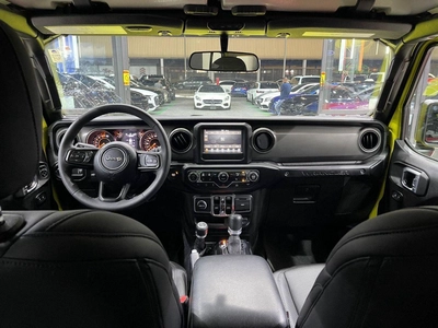 Jeep Wrangler Unlimited SPORT 3.6L A/T-15