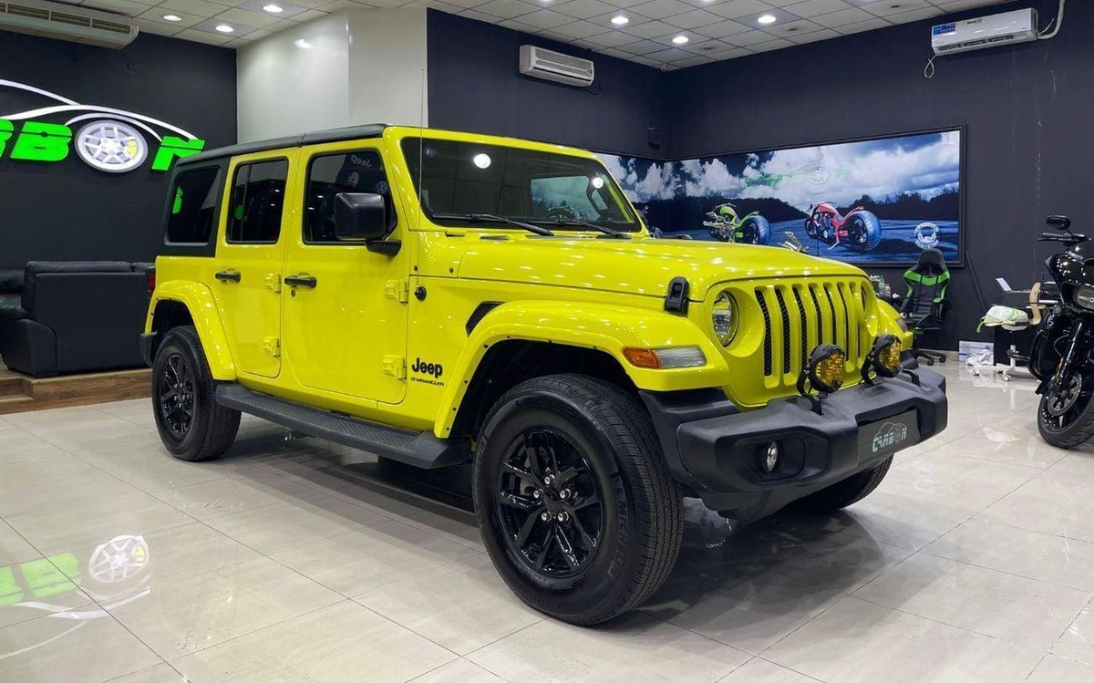 Jeep Wrangler Unlimited SPORT 3.6L A/T-5-0